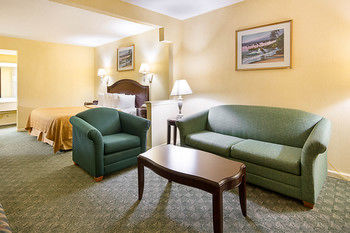 Hotel Quality Inn & Suites