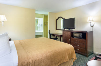 Hotel Quality Inn & Suites