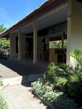 Hotel Star East Bungalows