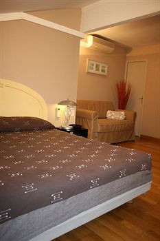 Hotel Halt H�tel
