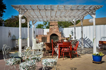 Joshua Inn Bed & Breakfast