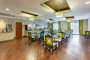 Hotel Comfort Suites