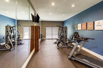 Hotel Comfort Suites