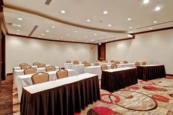 Doubletree By Hilton Hotel Pleasanton At The Club