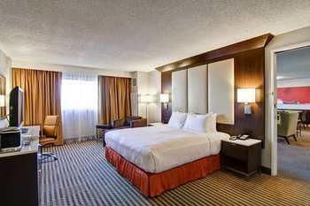Doubletree By Hilton Hotel Pleasanton At The Club