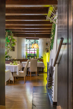 Br�hl�s Hotel Trapp