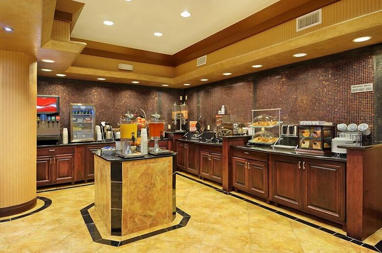 Hotel Best Western Premier Kc Speedway Inn & Suites