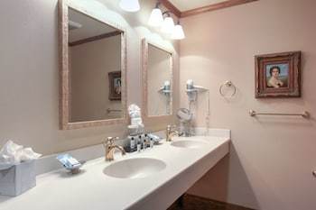 Hostal Ansonborough Inn