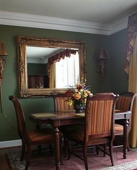 Aparthotel Festiva's Church Street Inn