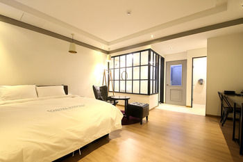 Hotel Stay 53