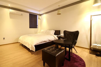 Hotel Stay 53