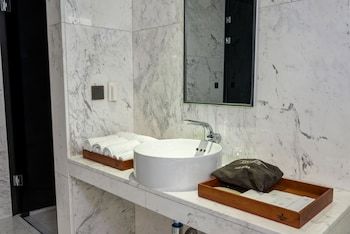 Capace Hotel