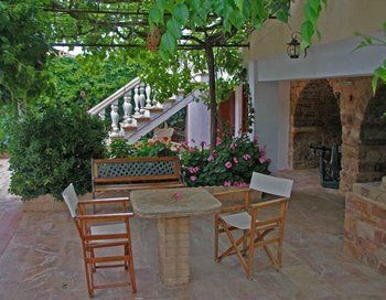 Hotel Voulamandis House