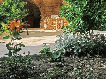 Hotel Voulamandis House