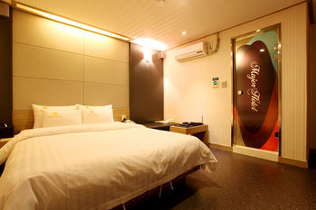 Major Hotel