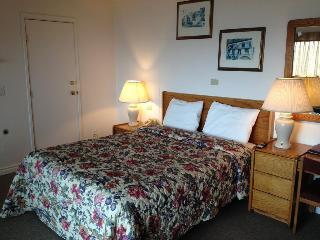Hotel Cozy Cove Beachfront Resort Inn