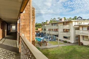 Hotel Cozy Cove Beachfront Resort Inn