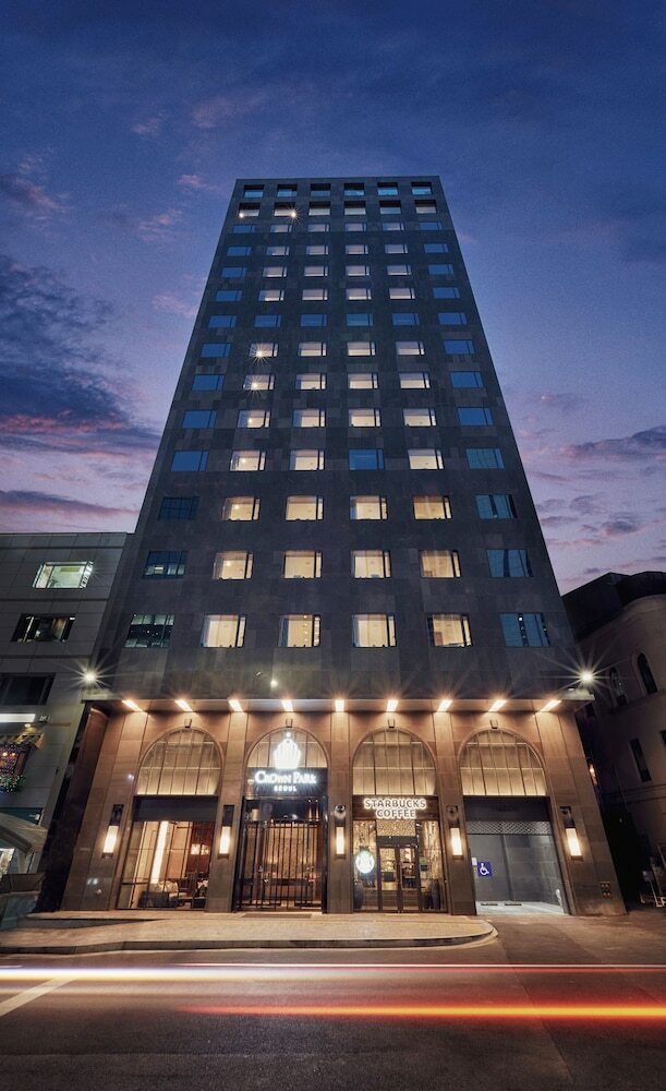 Crown Park Hotel