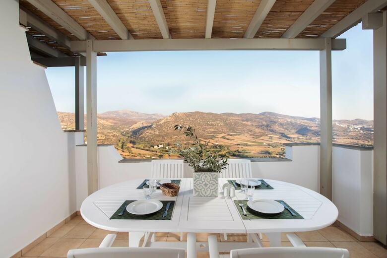Halcyon Villas