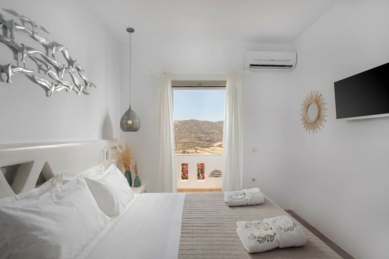 Halcyon Villas