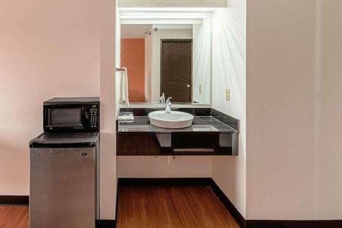 Hotel Motel 6 Lebanon In
