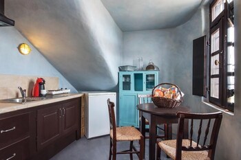 Villa Ramni House By Thireon