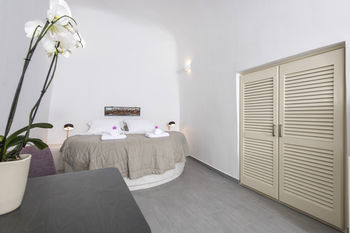 Hotel Ambition Suites