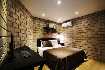 17th Hotel