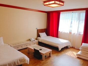 Dawn Beach Hotel