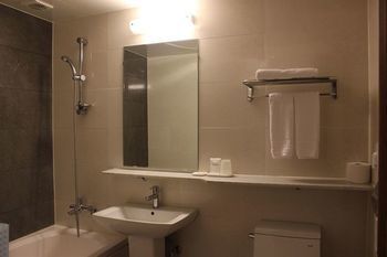 Dawn Beach Hotel
