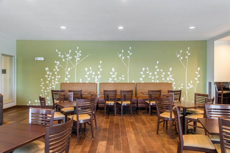 Hotel Sleep Inn & Suites Marshall