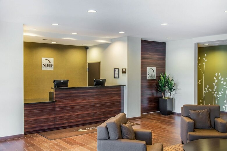 Hotel Sleep Inn & Suites Marshall