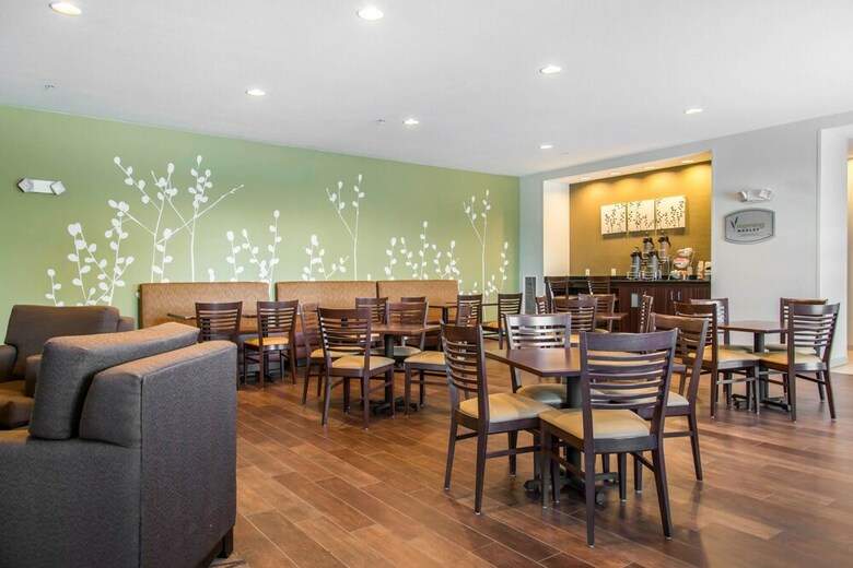 Hotel Sleep Inn & Suites Marshall