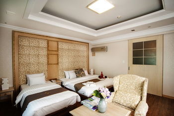 Polaris Hotel