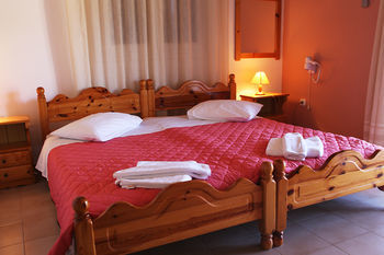 Aparthotel Christina Studios