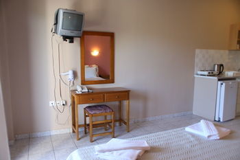 Aparthotel Christina Studios