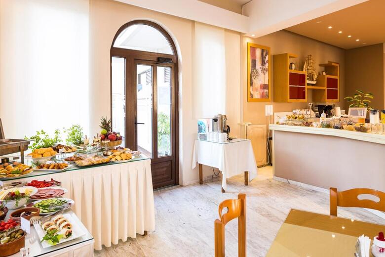 Aparthotel Eltina Hotel