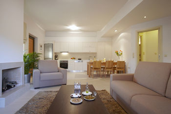 Villa Ikia Luxury Homes Eco