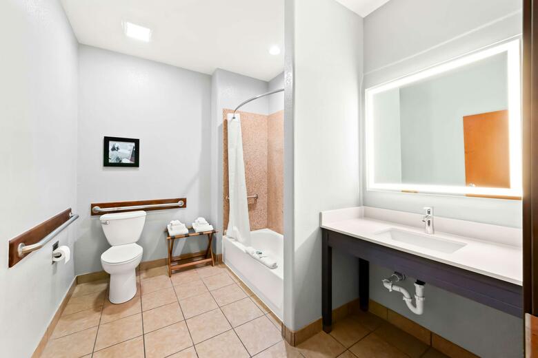 Hotel Americinn By Wyndham New Braunfels