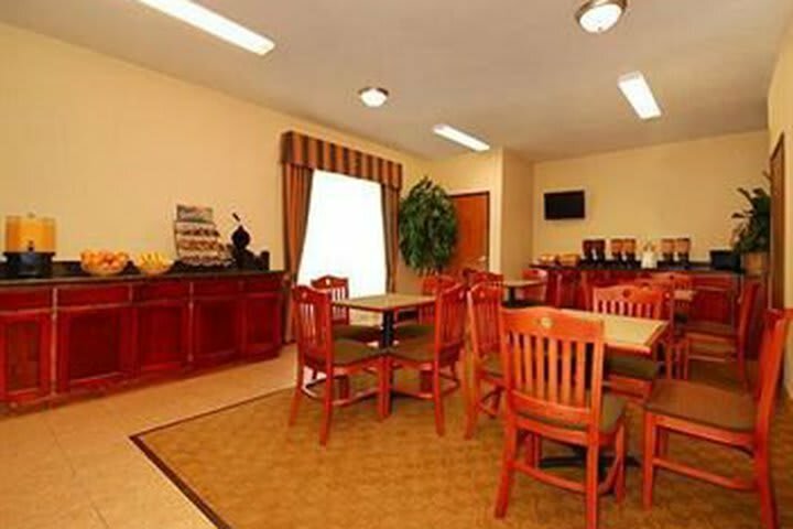 Hotel Americinn By Wyndham New Braunfels
