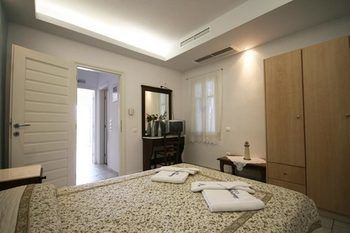 Aparthotel Alexandros Studios & Apartments
