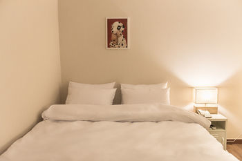 Check Inn Hotel Jeju