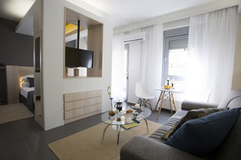 Polis Apartments