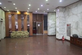 Hotel New World