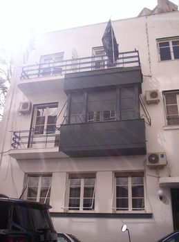 The New Yorkers Hotel