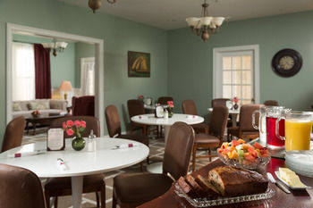 Bed & Breakfast Beech Tree Inn & Cottage