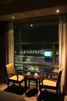 Sunshine Hotel