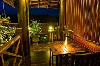 Hotel Vang Ngern River Resort