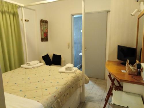 Tonia Hotel