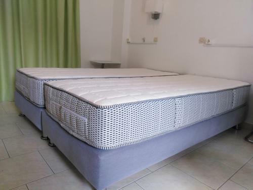 Tonia Hotel